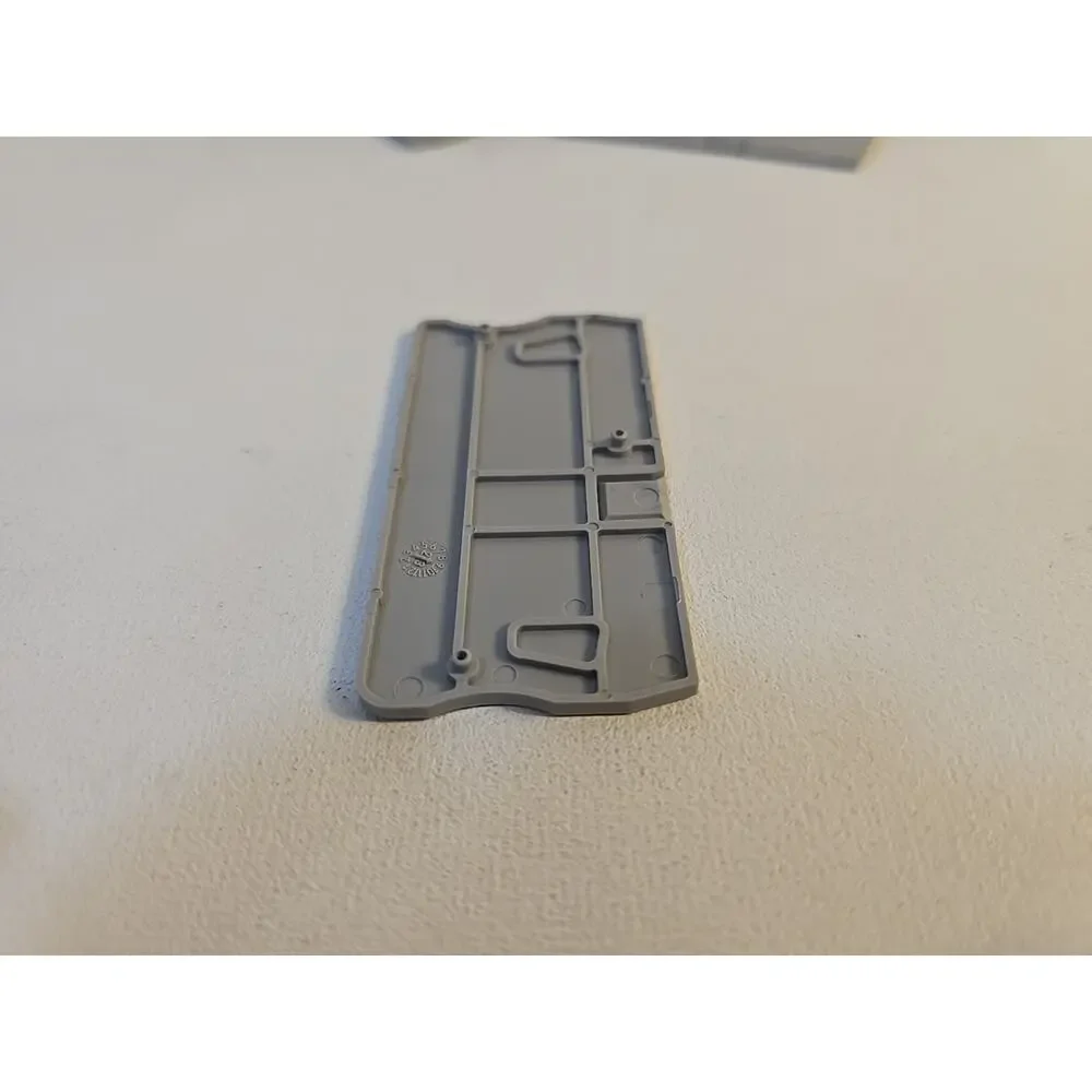 Eaton Cutler Hammer XBACPT6D12 Qty of 49 per Lot END COVER